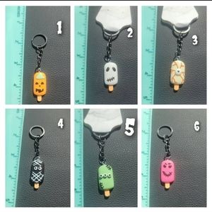 1x halloween ice cream ghost, pumpkin, monster keyxhains